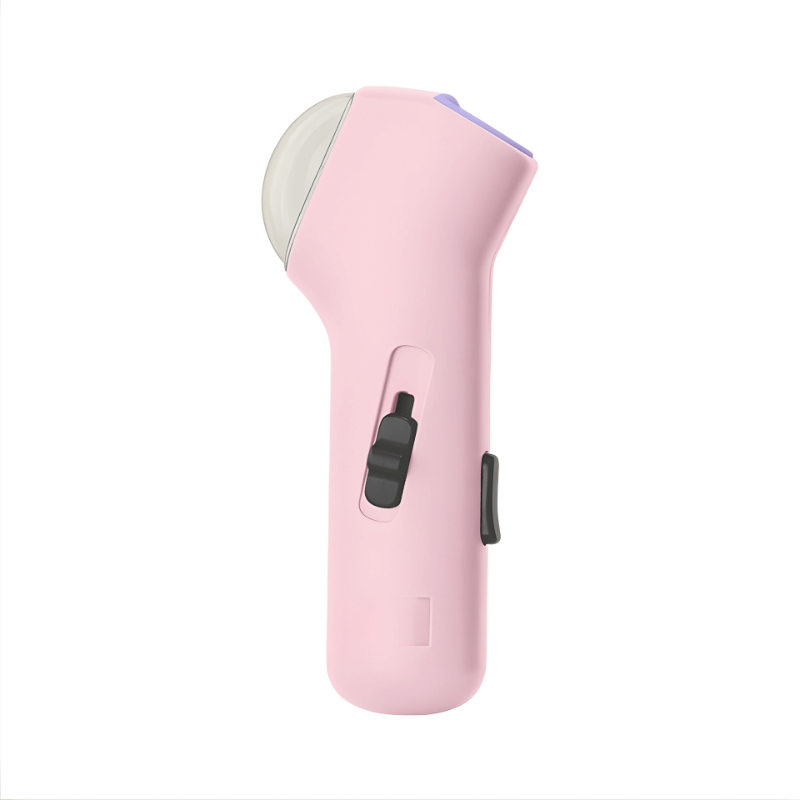 Handheld Food Catapult for Interactive Pet Play